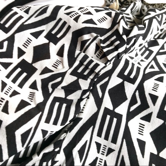 Urban Outfitters Silence + Noise Hook & Eye Tank - Picture 5 of 8